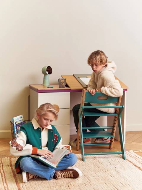 Рабочий стол Markes с круглой ручкой