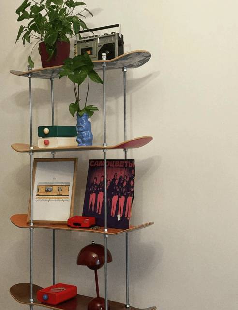 скейт-стеллаж