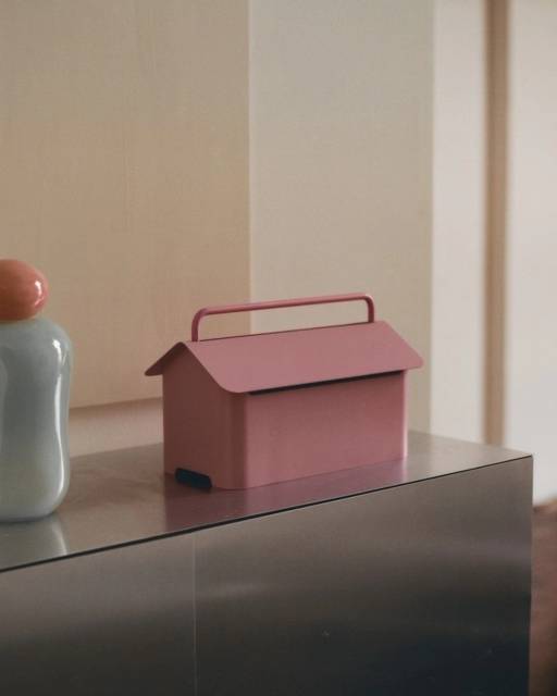Pedestal
