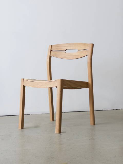 Луг с овальным вырезом