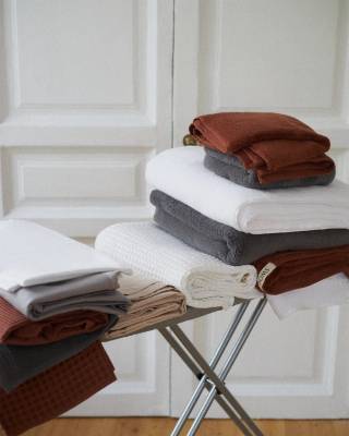 Природа и архитектура Идры: SWOG запускает новую коллекцию домашнего текстиля HYDRA