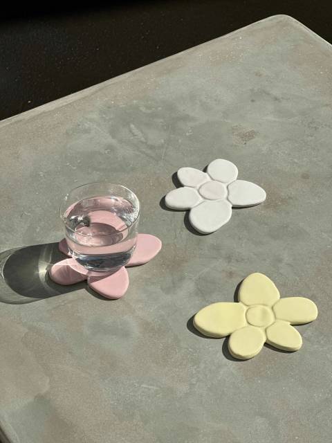 Подставка-цветок butter
