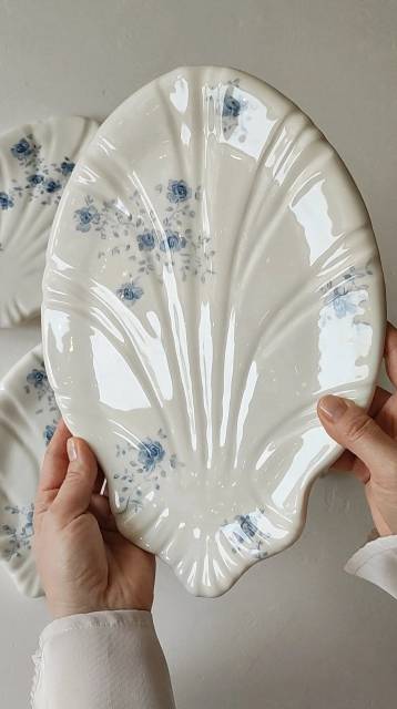 из полуфарфора 