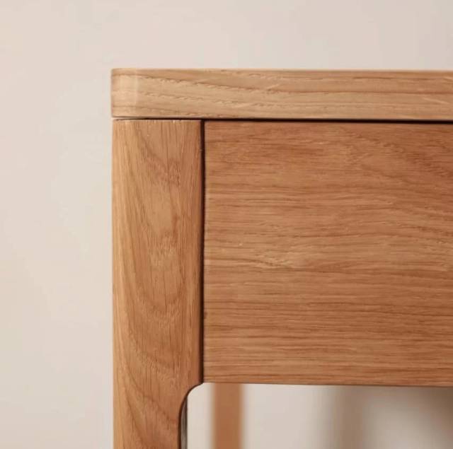 Письменный стол с двумя ящиками 