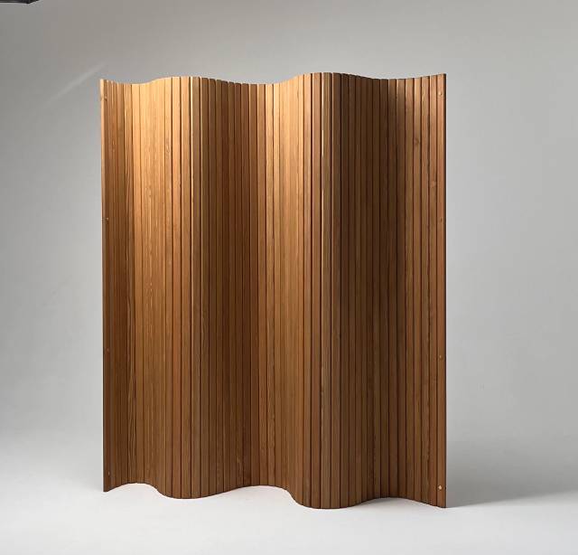 Гибкая деревянная ширма 