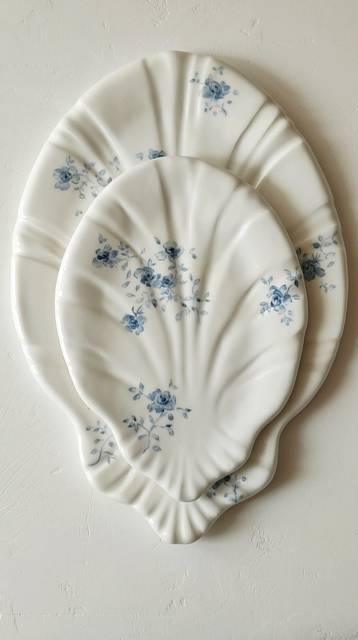 из полуфарфора 