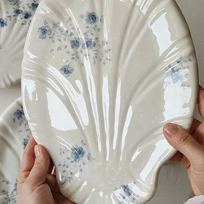 из полуфарфора 