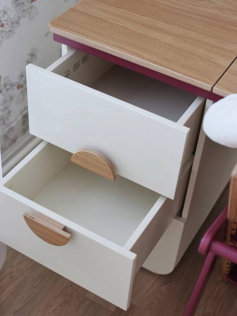 Рабочий стол Markes с круглой ручкой