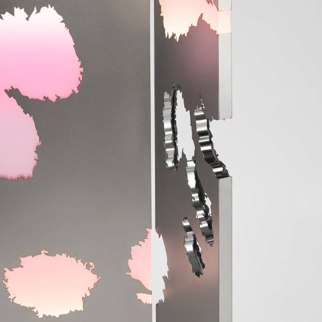 SCREEN: SAKURA AND DOTS