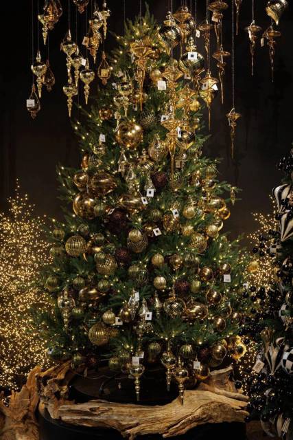 Ежедневно с 9:00 до 21:00 по адресу: Москва, ул. Боровая 7, стр.13