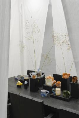 Галерея mute. открыла выставку керамических работ Маши Егоровой