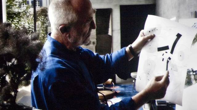 За два дня в мастерской Цумтора появился короткий фильм "Notes from a Day in the Life of an Architect".