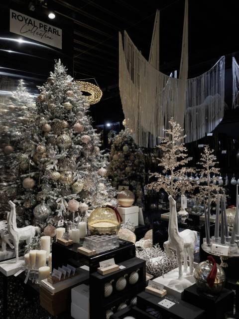 Ежедневно с 9:00 до 21:00 по адресу: Москва, ул. Боровая 7, стр.13