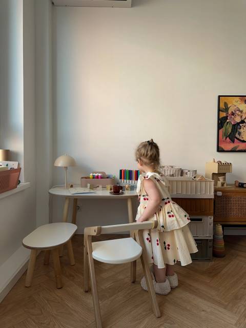 Растущий стол Montessori