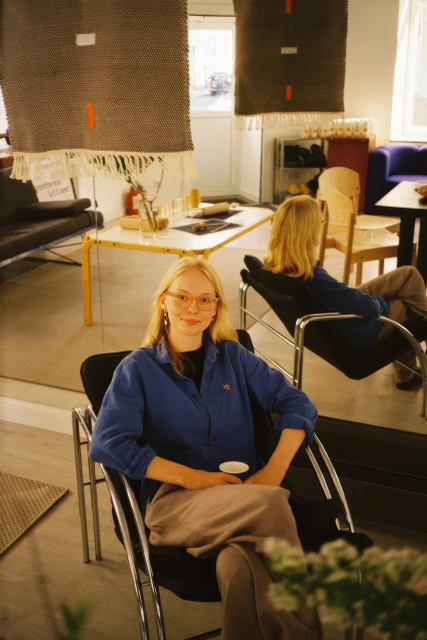 Дарья работает с натуральными материалами и считает текстиль способом самовыражения и создания уникальной атмосферы в доме.