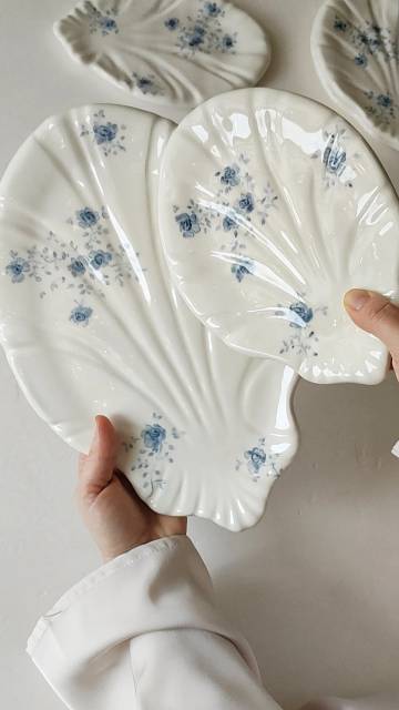 из полуфарфора 